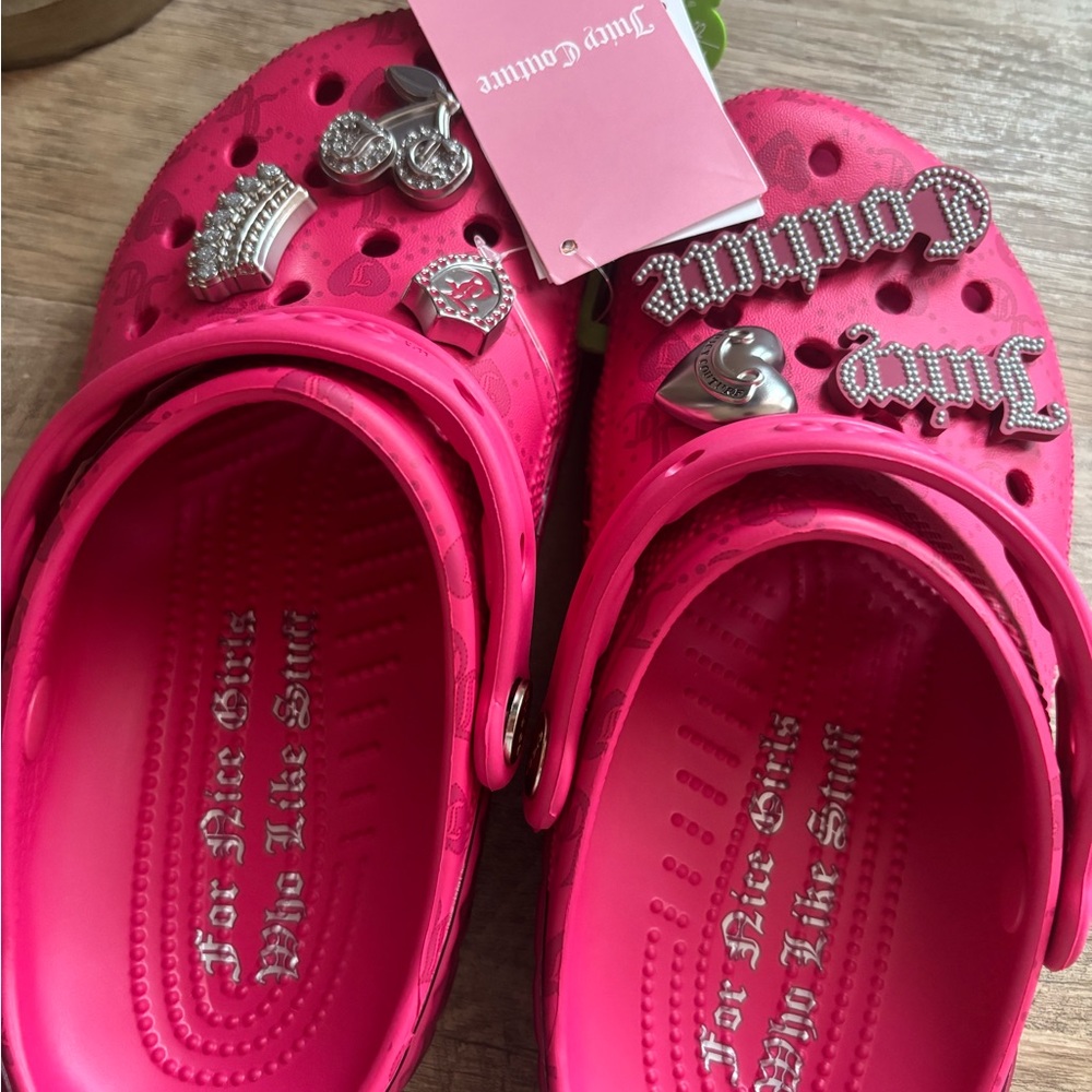 Juicy Couture Fuchsia crocs